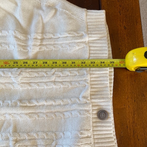 Banana Republic Cable Knit Cape with Buttons. M/L - Picture 4 of 8